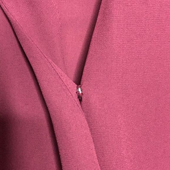 Trouve Surplice Tie Sleeve Top - Picture 6 of 10